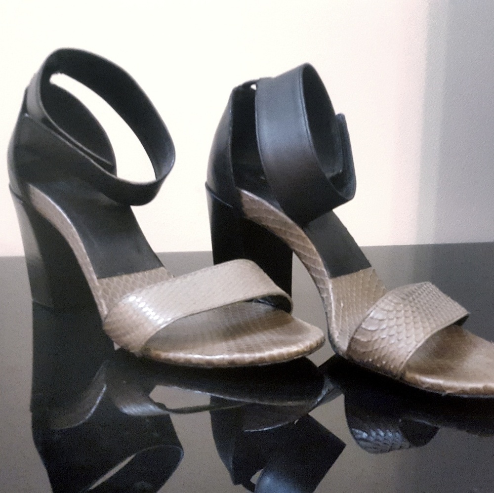 Chloé ~ Snakeskin Sandal w/ Ankle Strap ~